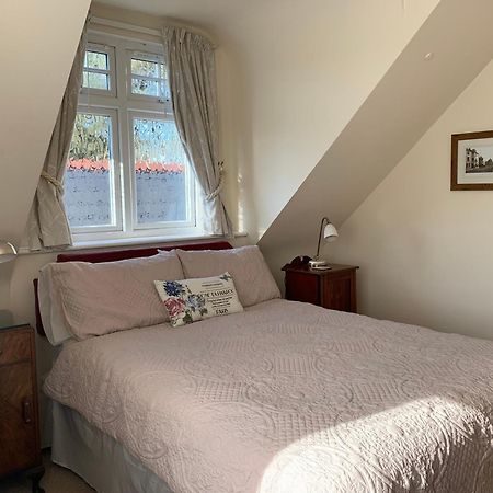 Heatherdene House Corfe Mullen Esterno foto