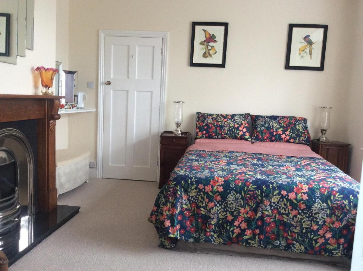 Heatherdene House Corfe Mullen Esterno foto