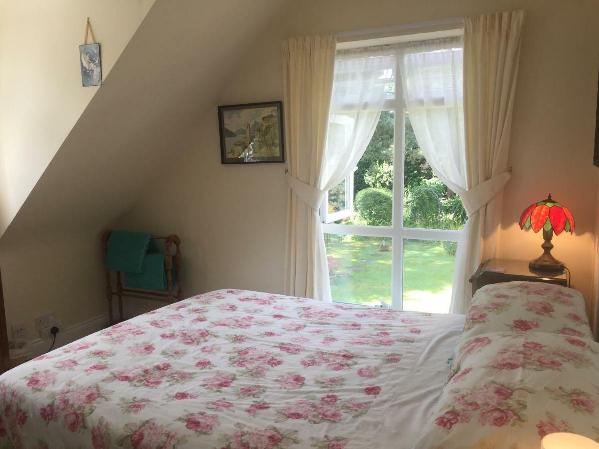Heatherdene House Corfe Mullen Esterno foto