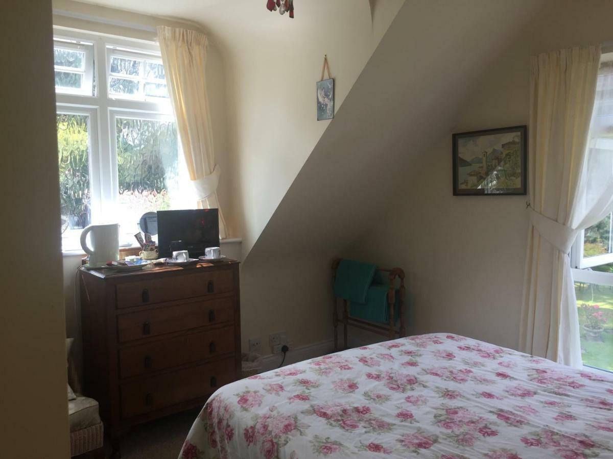Heatherdene House Corfe Mullen Esterno foto