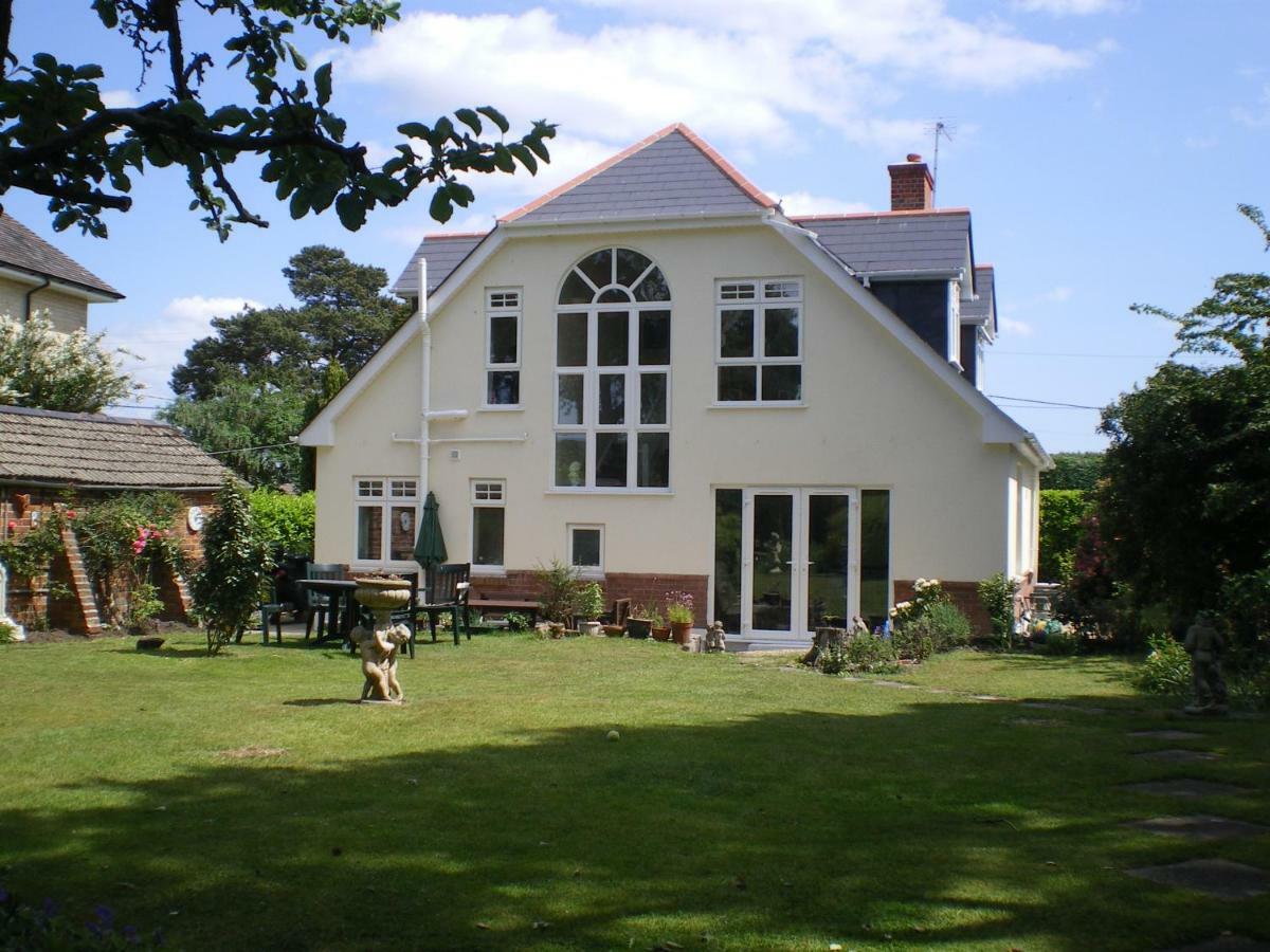 Heatherdene House Corfe Mullen Esterno foto